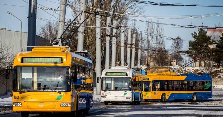 Фоторепортаж: в Гродно накануне открытия нового маршрута представили инновационные троллейбусы с автономным ходом